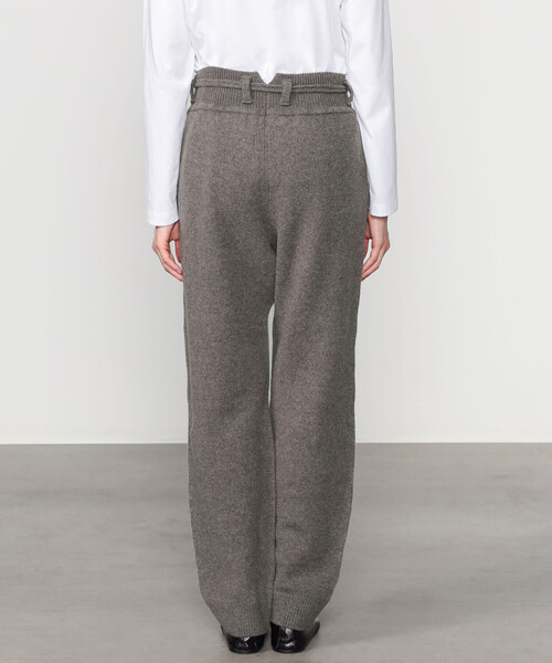 UNFIL（アンフィル）の「UNFIL | ラムズウール ベルテッドニットパンツ WOMEN（その他パンツ・レディース・ライトグレー/モカ・1）」の7枚目の写真