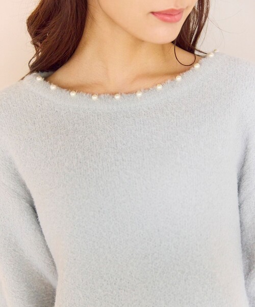 Feroux(フェルゥ)の「パール付きシャギー ニット(ニット/セーター・レディース・アイボリー系/スカイブルー系/レッド系・F)」の12枚目の写真