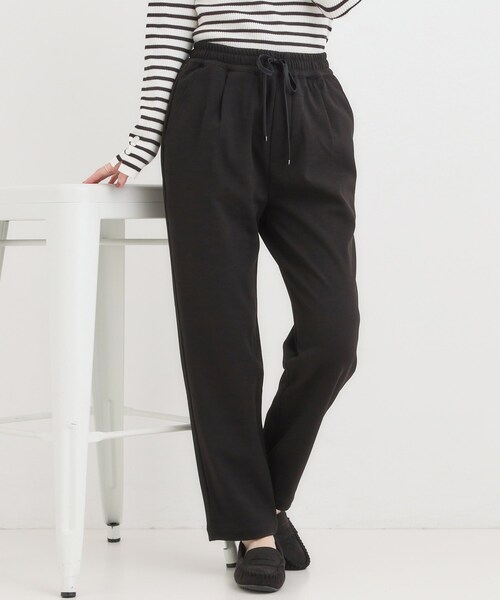 SHOO・LA・RUE(シューラルー)の「【S-LL/股上深め】裏起毛スマートイージーパンツ(その他パンツ・レディース・チャコールグレー/モスグリーン/グレー/レッド系1/ブラック・10/04/03/02/01)」の2枚目の写真