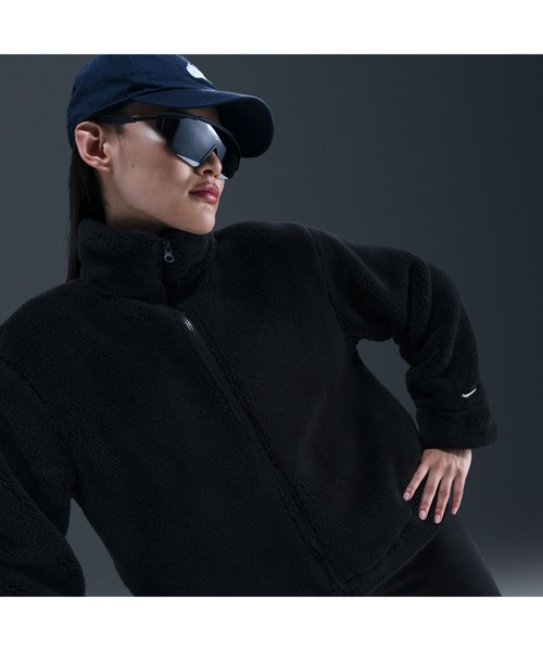 NIKE(ナイキ)の「ナイキ NIKE ナイキ NSW エッセンシャル SHERPA ジャケット(ブルゾン・レディース・ブラック/オフホワイト・S/M/L)」の16枚目の写真