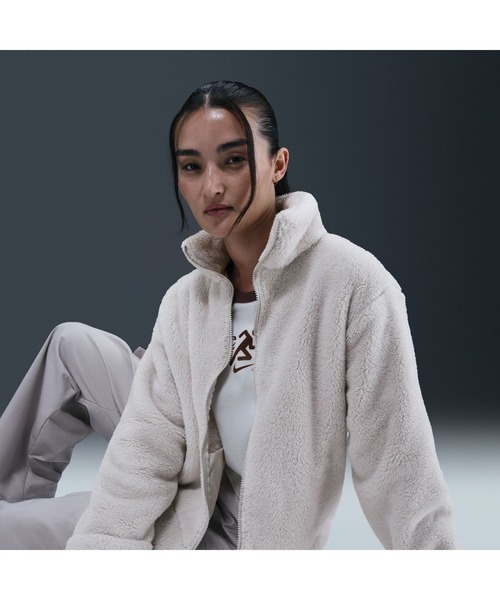 NIKE(ナイキ)の「ナイキ NIKE ナイキ NSW エッセンシャル SHERPA ジャケット(ブルゾン・レディース・ブラック/オフホワイト・S/M/L)」の9枚目の写真