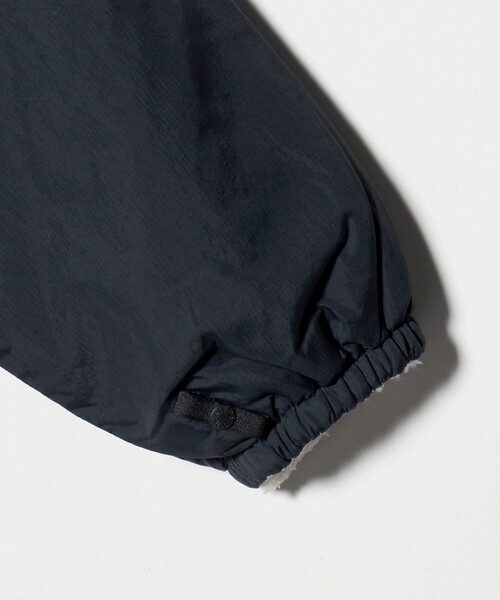 THE NORTH FACE(ザノースフェイス)の「<THE NORTH FACE>リバーシブル コージー ジャケット / キッズ 110cm-120cm(ブルゾン・キッズ・ブラック・120cm/110cm)」の4枚目の写真