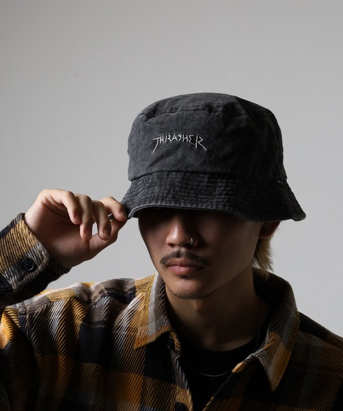 THRASHER（スラッシャー）の「THRASHER 手描きロゴ バケットハット HAT 帽子 男女兼用（ハット・メンズ・ピンク/パープル/ホワイト・FREE）」の14枚目の写真