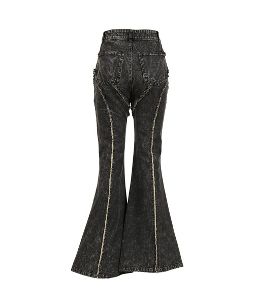 VIVAMUS（ヴィヴァムス）の「FLARE DENIM PANTS（デニムパンツ・レディース・ブラウン/ブラック・3/1）」の3枚目の写真