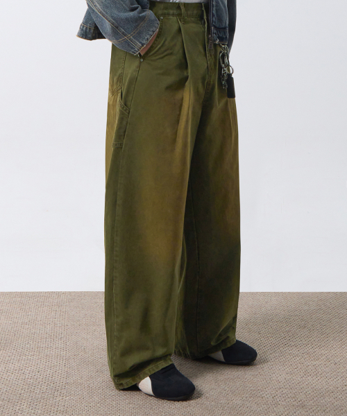 DIMITRI BLACK(ディミトリブラック)の「ワイドカーペンターニットパンツ_オリーブ(その他パンツ・レディース・その他・MEDIUM/LARGE/X-LARGE/XX-LARGE)」の1枚目の写真