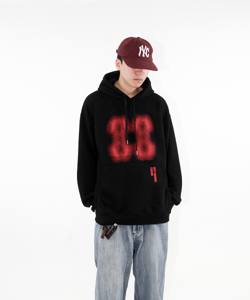 CRIGUN（クリガン）の「エフェクトグラフィックス フードパーカー ブラック（パーカー・レディース・ブラック・LARGE/X-LARGE/XX-LARGE/MEDIUM）」の5枚目の写真