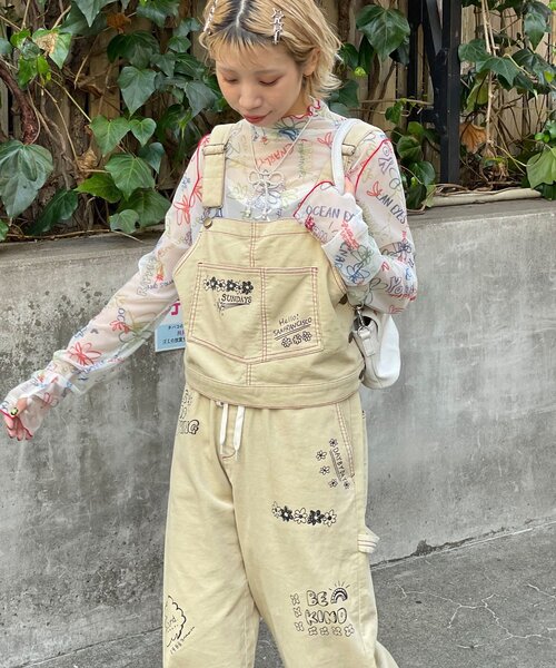 HELLO.SANFRANCISCO(ハローサンフランシスコ)の「【HELLO.SANFRANCISCO/ハローサンフランシスコ】マルチウェイ落書きコーデュロイ配色ステッチサロペット(サロペット/オーバーオール・レディース・ベージュ/キャメル/サックスブルー・ONE SIZE)」の2枚目の写真