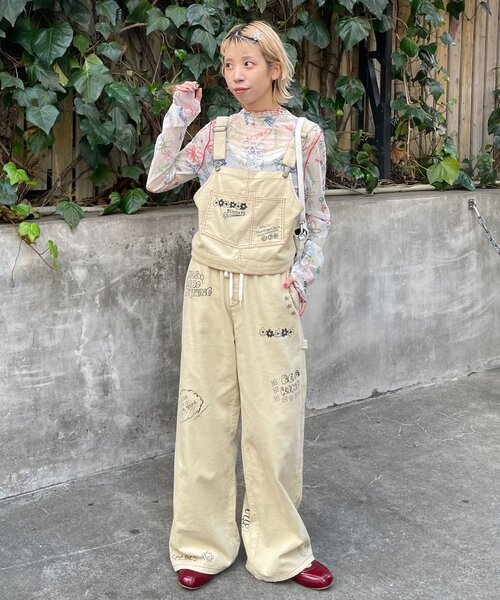 HELLO.SANFRANCISCO(ハローサンフランシスコ)の「【HELLO.SANFRANCISCO/ハローサンフランシスコ】マルチウェイ落書きコーデュロイ配色ステッチサロペット(サロペット/オーバーオール・レディース・ベージュ/キャメル/サックスブルー・ONE SIZE)」の8枚目の写真