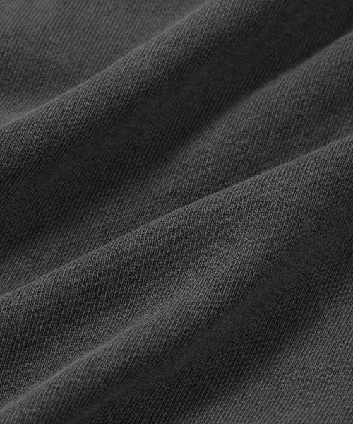FRIZMWORKS(フリズムワークス)の「CIGARETTE POCKET PIGMENT DYEING TEE _ CHARCOAL(Tシャツ/カットソー・メンズ・その他・SMALL/MEDIUM/LARGE)」の6枚目の写真