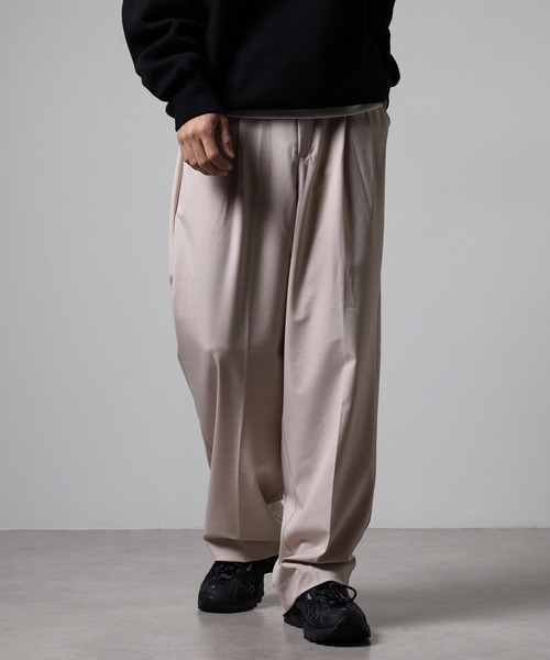OMNES（オムネス）の「TRストレッチタックワイドパンツ（スラックス・メンズ・ベージュ/ピンクベージュ・L/M）」の16枚目の写真