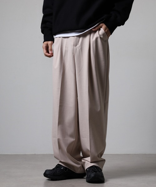 OMNES（オムネス）の「TRストレッチタックワイドパンツ（スラックス・メンズ・ベージュ/ピンクベージュ・L/M）」の17枚目の写真