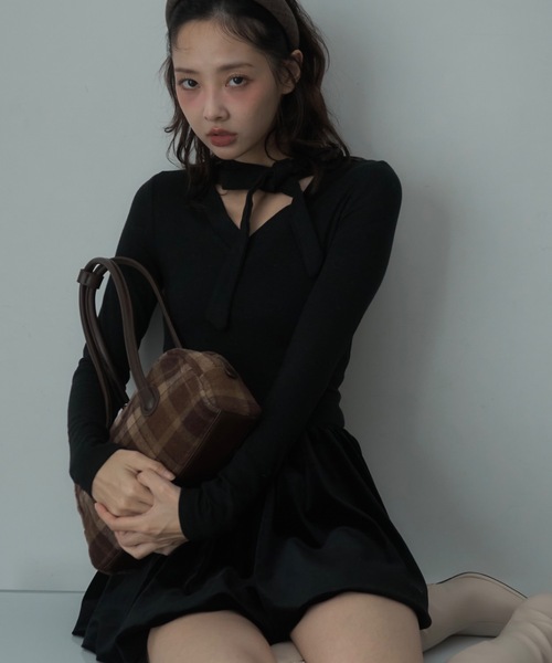 Nadana(ナダナ)の「チェック柄ボストンバッグ(ボストンバッグ・レディース・ブラック/ブラウン・FREE)」の11枚目の写真