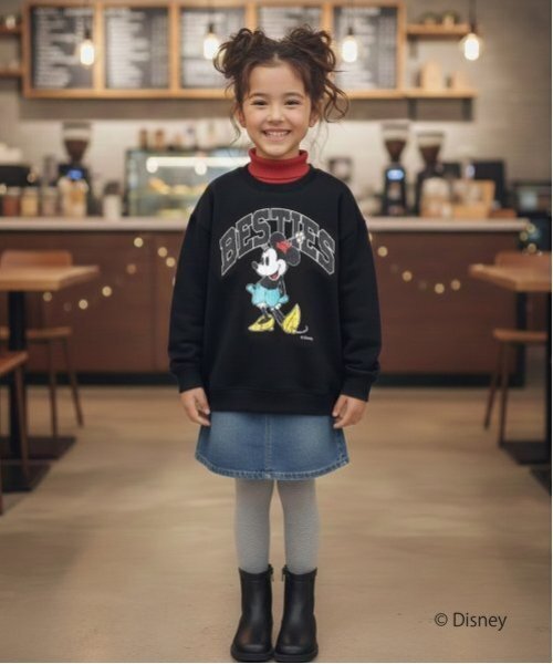 GLAZOS（グラソス）の「【SKIT0LY】【DISNEY】裏起毛 ・＜ミッキーマウス＆ミニーマウス＞ プリントトレーナー（スウェット・キッズ・ライトブルー/レッド・100cm/110cm/120cm/130cm/140cm）」の4枚目の写真