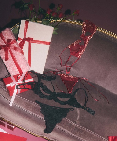 ☆Ravijour☆廃盤ラメ入☆RED☆D65-70 3連Tバック☆セット ☆Ravijour☆廃盤ラメ入☆RED☆D65-70 3連Tバック☆セット - メルカリ