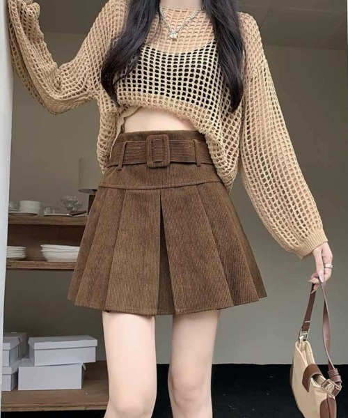 SallyLunn(サリーラン)の「ベルトマークコーデュロイミニスカート(スカート・レディース・ブラック/ブラウン/ベージュ・LARGE/MEDIUM)」の2枚目の写真