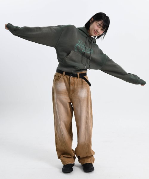 PHYSICAL DEPARTMENT（フィジカル デパートメント）の「[PHYPS&reg;&times;FRIZBEE]スプレースターテールクロップフードカーキ（パーカー・レディース・その他・FREE）」の11枚目の写真