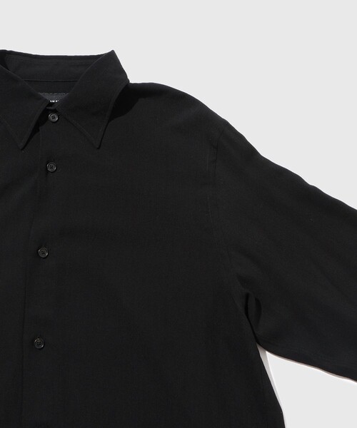 ADAM ET ROPE'（アダムエロペ）の「【NIKKE】シフォンボイル レギュラーカラーシャツ（シャツ/ブラウス・メンズ・ブラック・M/L）」の6枚目の写真