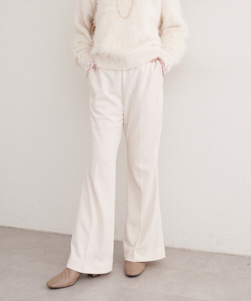 natural couture（ナチュラルクチュール）の「カットジョーゼットストレッチフレアヘムパンツ（その他パンツ・レディース・その他1/モカ/ブラック/アイボリー・FREE）」の2枚目の写真