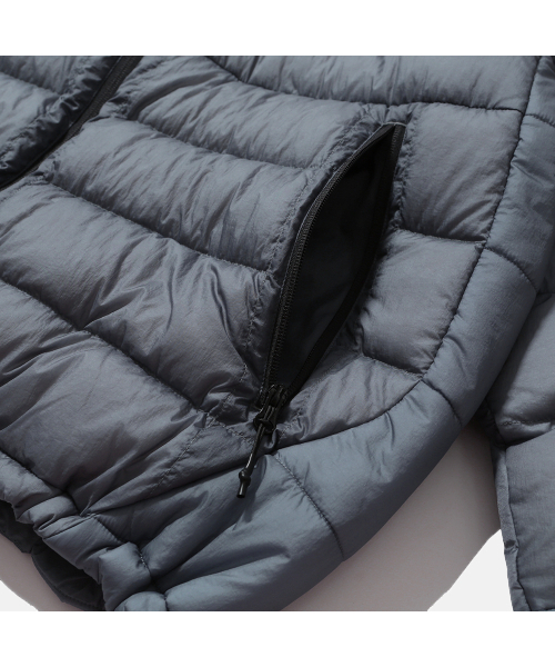MOIF（モイフ）の「[AW25] HELIUM DOWN JACKET / SHEER DUSTY BLUE（ダウンジャケット/コート・メンズ・その他・1(S)/2(M)/3(L)）」の6枚目の写真