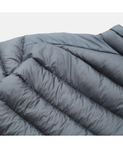 MOIF（モイフ）の「[AW25] HELIUM DOWN JACKET / SHEER DUSTY BLUE（ダウンジャケット/コート・メンズ・その他・1(S)/2(M)/3(L)）」の13枚目の写真