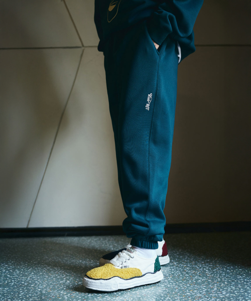CORALIAN(コラリアン)の「ランオフトレーニング裏起毛パンツ(スウェットパンツ・レディース・その他・S/M/L/2XL/XL/4XL/5XL/6XL/XS/3XL)」の2枚目の写真