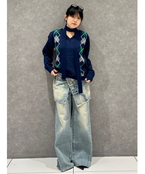 SLY(スライ)の「REMAKE ASYMMETRY L/W DENIM PT リメイク アシンメトリー ローウエスト デニムパンツ 冬服 春服(デニムパンツ・レディース・ブルー/ライトブルー・2/1/0)」の22枚目の写真