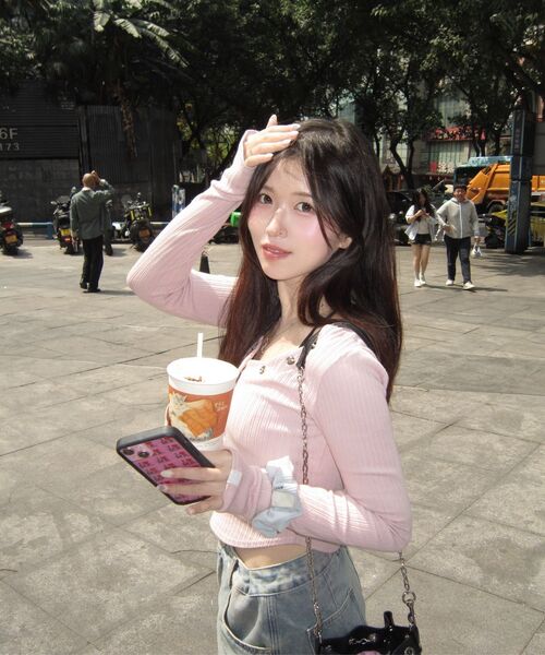 PLEASENOFOLLOW(プリーズノーフォロー)の「Bunny Snap Button Top ( Ver.1 ) (Pink)(Tシャツ/カットソー・レディース・その他・FREE)」の9枚目の写真
