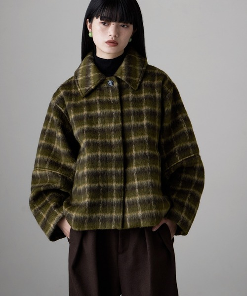 etoll.(エトル)の「チェックシャギーコクーンスリーブジャケット(ブルゾン・レディース・ブラック/カーキ・FREE)」の1枚目の写真