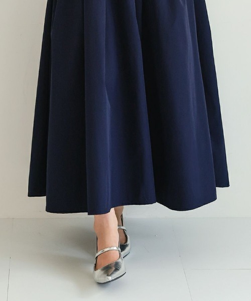 DONOBAN（ドノバン）の「【FU-FU de ODEKAKE /rina×Donobanコラボ】撥水タックフレアスカート（スカート・レディース・ネイビー/ベージュ・M/S）」の3枚目の写真