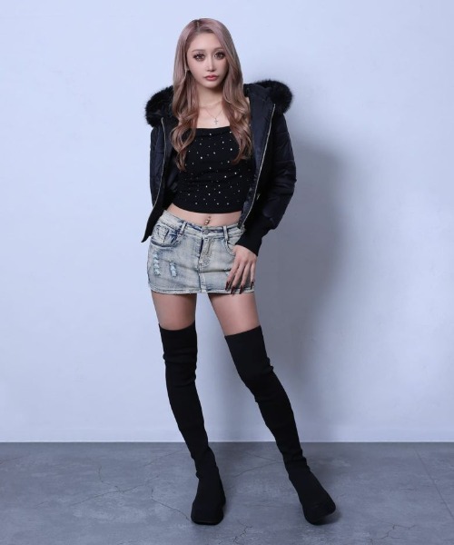 セール】【BLACKQUEEN】くびれショートダウン（ダウンジャケット