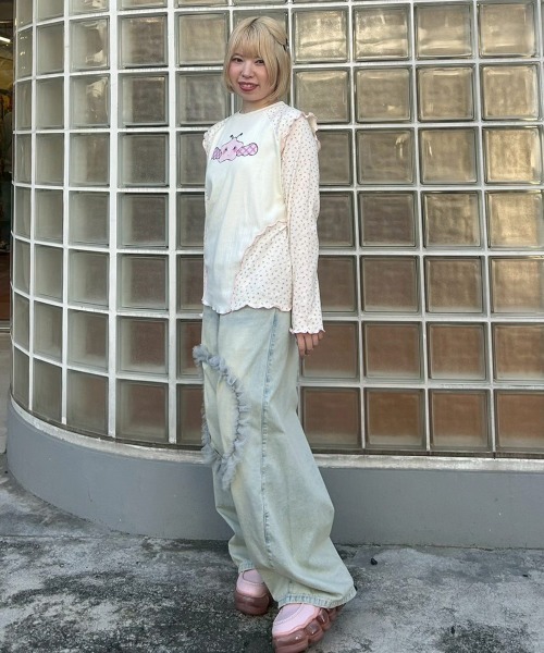 Candy Stripper（キャンディストリッパー）の「HEART OPEN FRILL DENIM パンツ（デニムパンツ・レディース・ブルー系その他/ライトインディゴブルー・FREE）」の4枚目の写真