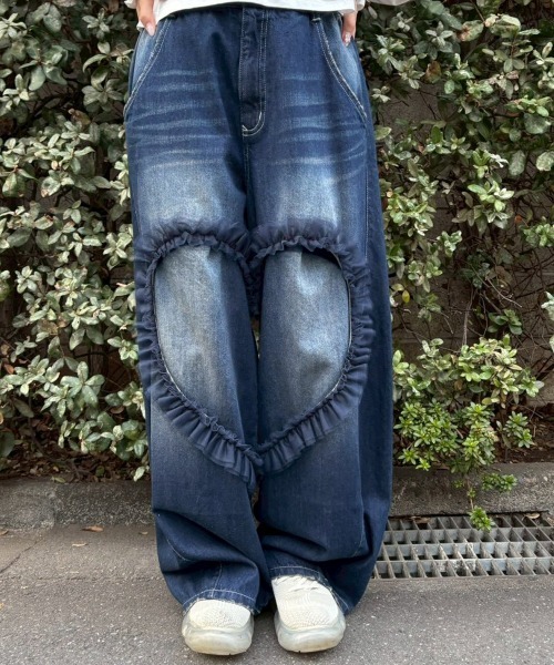 Candy Stripper（キャンディストリッパー）の「HEART OPEN FRILL DENIM パンツ（デニムパンツ・レディース・ブルー系その他/ライトインディゴブルー・FREE）」の18枚目の写真