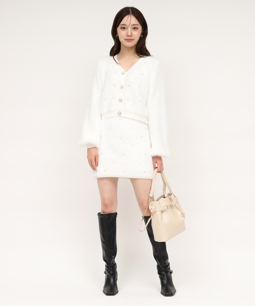 ROYAL PARTY（ロイヤルパーティー）の「パールビジューシャギーカーデトップス（ニット/セーター・レディース・ピンク/ブルー/オフホワイト・FREE）」の12枚目の写真