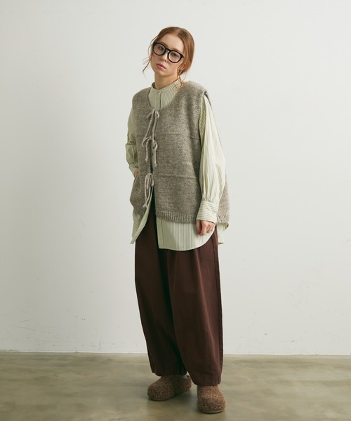 Crisp（クリスプ）の「ナチュラルリボンニットベスト（ベスト・レディース・ベージュ/アイボリー・FREE）」の6枚目の写真