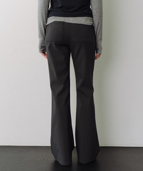 URAGO（ユラーゴ）の「Banding boots cut pants（その他パンツ・レディース・チャコールグレー・SMALL/MEDIUM）」の3枚目の写真