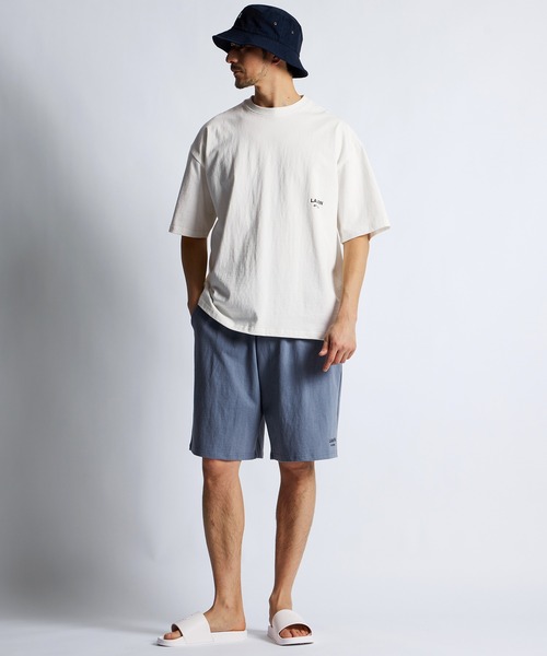 LANVIN en Bleu（ランバンオンブルー）の「ロゴ シャワーサンダル（サンダル・メンズ・ホワイト/ブラック・MEDIUM/LARGE）」の4枚目の写真
