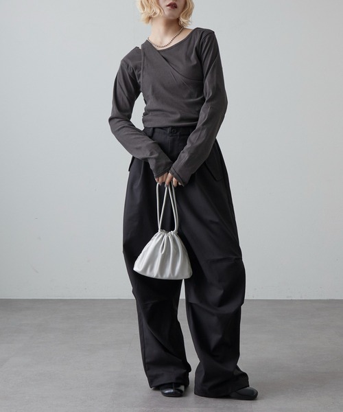 Lui's（ルイス）の「ワンショルダーレイヤードトップス（Tシャツ/カットソー・レディース・ブラウン/グレー/オフホワイト/ミント・FREE）」の15枚目の写真