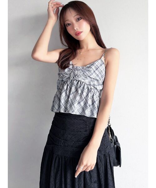 RESEXXY（リゼクシー）の「リボンペプラムキャミ 【セットアップ着用可能】（シャツ/ブラウス・レディース・ブルー/ホワイト/ピンク・FREE）」の5枚目の写真