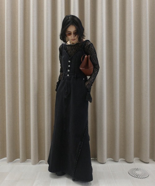 Ameri（アメリ）の「SMALL FRILL SUSPENDER DENIM SKIRT（デニムスカート・レディース・ブラック・SMALL/MEDIUM）」の6枚目の写真