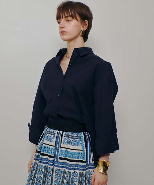 allureville(アルアバイル)の「【WEB・一部店舗別注】バレススリーブシャツ(シャツ/ブラウス・レディース・ネイビー・2)」の3枚目の写真