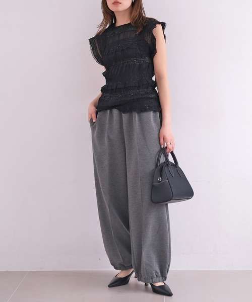 AKTE（アクテ）の「シャーリングギャザーブラウス（シャツ/ブラウス・レディース・アイボリー/ブラック・FREE）」の17枚目の写真