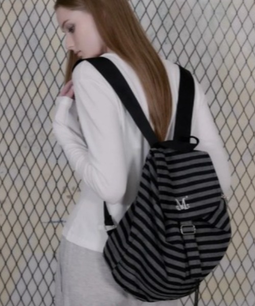MUCENT(ムセント)の「◇MUCENT◇ブランド直輸入正規品/MUTE STRIPE MINI BACK PACK UNISEX ミュートストライプミニバックパック 男女共用(バックパック/リュック・レディース・ブラック・FREE)」の8枚目の写真