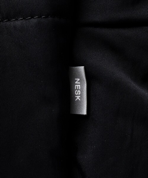 NESK（ネスク）の「【NESK】《A4サイズ可》ナイロン ワイドボディショルダーバッグ（NS-017）（ショルダーバッグ・メンズ・グレー/ブラック・FREE）」の9枚目の写真