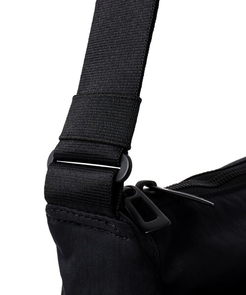 NESK（ネスク）の「【NESK】《A4サイズ可》ナイロン ワイドボディショルダーバッグ（NS-017）（ショルダーバッグ・メンズ・グレー/ブラック・FREE）」の11枚目の写真