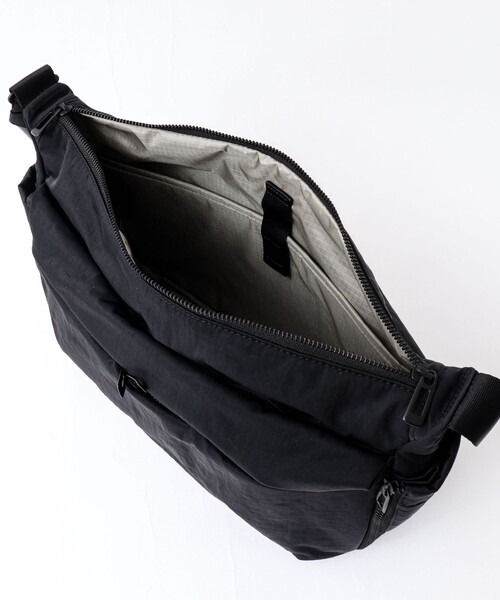NESK（ネスク）の「【NESK】《A4サイズ可》ナイロン ワイドボディショルダーバッグ（NS-017）（ショルダーバッグ・メンズ・グレー/ブラック・FREE）」の17枚目の写真