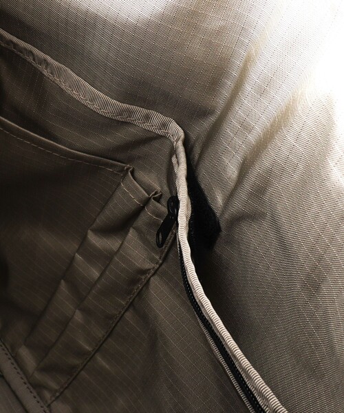 NESK（ネスク）の「【NESK】《A4サイズ可》ナイロン ワイドボディショルダーバッグ（NS-017）（ショルダーバッグ・メンズ・グレー/ブラック・FREE）」の19枚目の写真