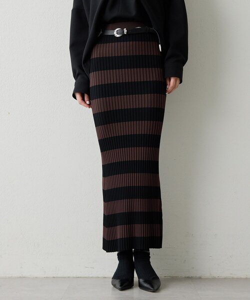 Whim Gazette（ウィムガゼット）の「ボーダーニットフィットスカート（スカート・レディース・ブラウン・FREE）」の3枚目の写真