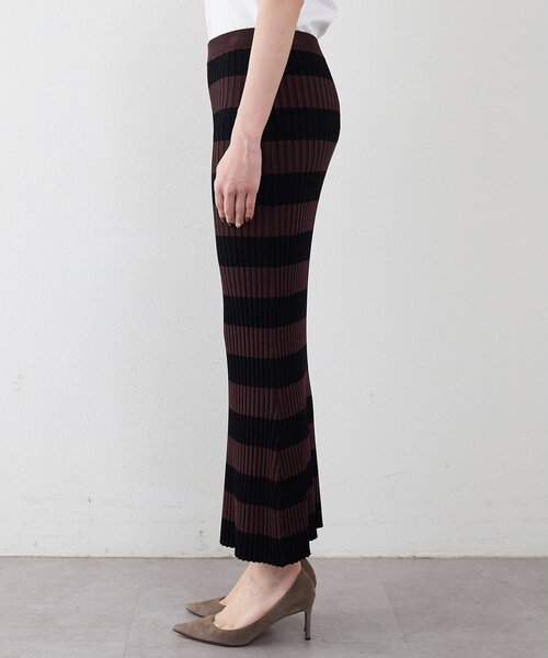 Whim Gazette（ウィムガゼット）の「ボーダーニットフィットスカート（スカート・レディース・ブラウン・FREE）」の16枚目の写真