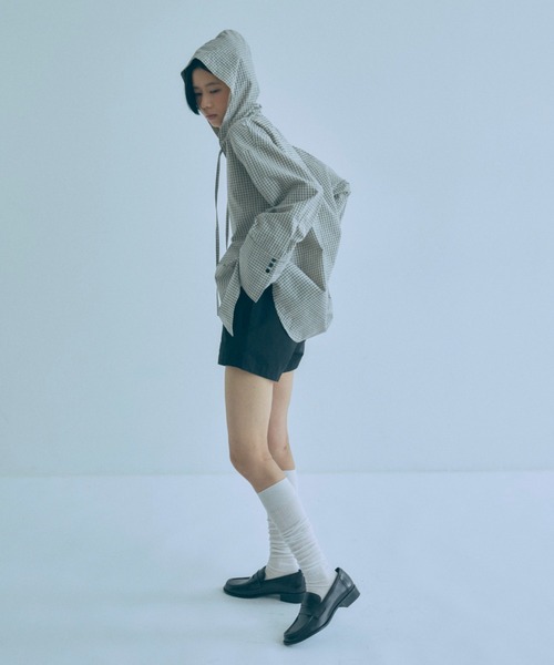 EN NEUME(エンノイム)の「Hooded Check Oversize Shirt(シャツ/ブラウス・レディース・ブラック/アイボリー・FREE)」の9枚目の写真