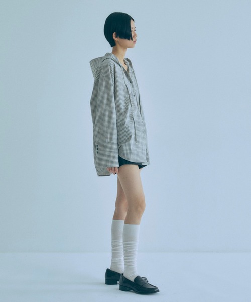 EN NEUME(エンノイム)の「Hooded Check Oversize Shirt(シャツ/ブラウス・レディース・ブラック/アイボリー・FREE)」の12枚目の写真